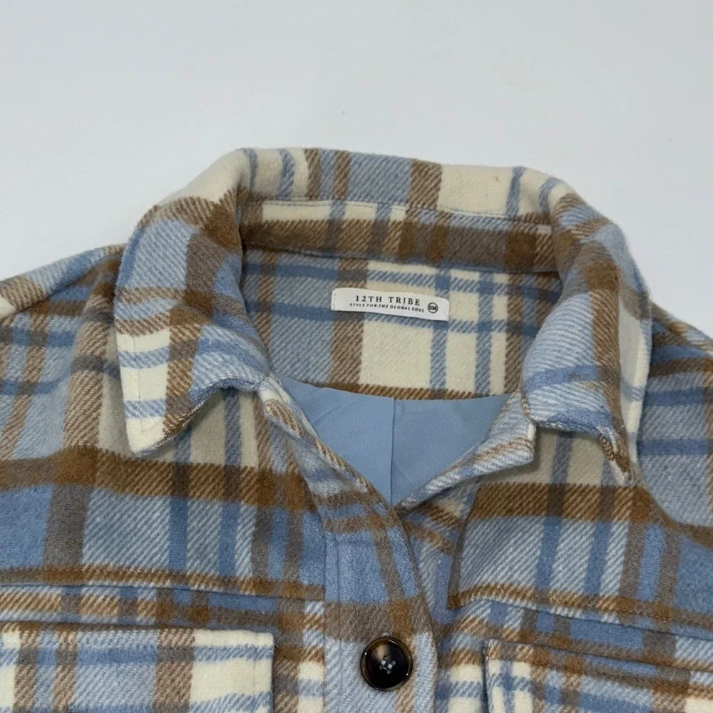 12th Trible blue & tan plaid shacket size small 4 pockets